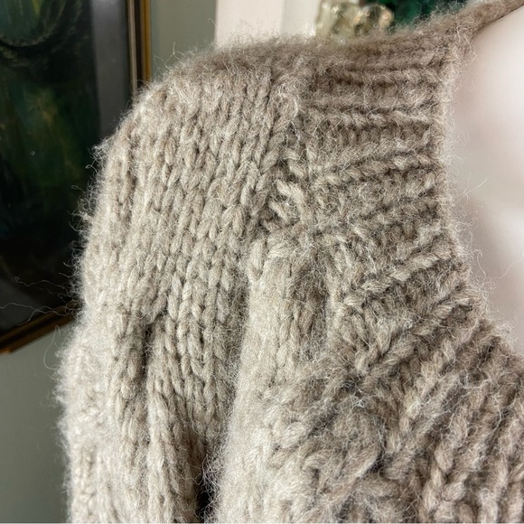 Mirth Cortina Baby Alpaca Blend Chunky Knit Cardigan Camel Beige Fuzzy S Small - Picture 5 of 14